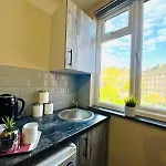 Caledonian House - Vibrant City Vibe Suites