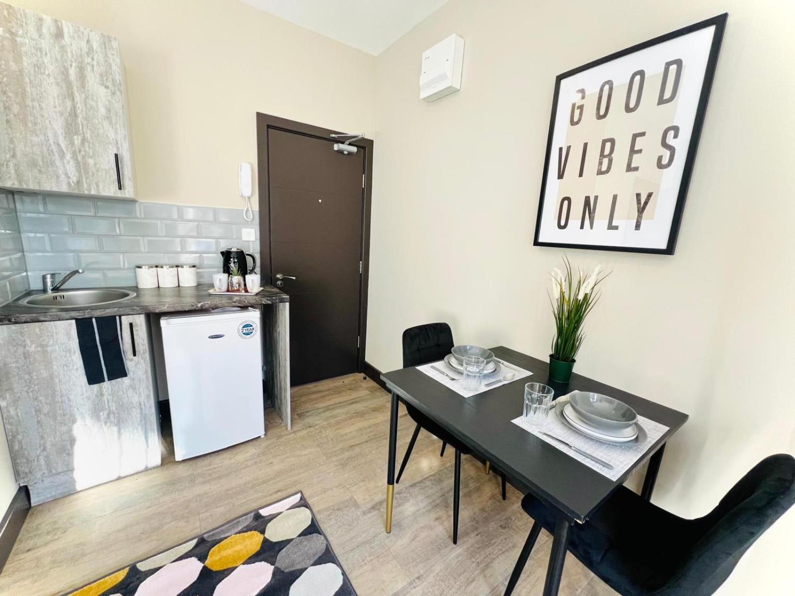 Caledonian House - Vibrant Vibe Apartamento